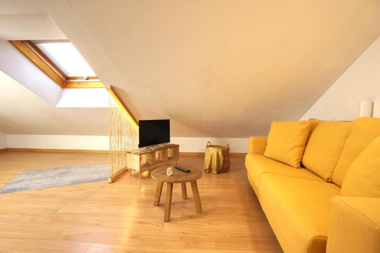 Vm Apartamentos Turisticos Santiago de Compostela Ngoại thất bức ảnh
